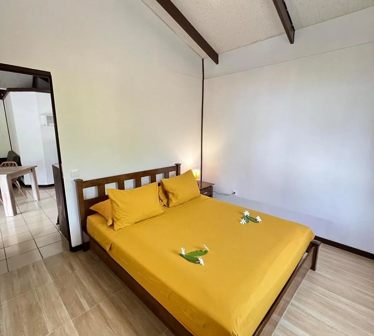 Hinaarii House Bora Bora 0*,